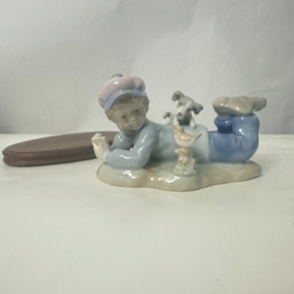 Paul Sebastian Porcelain Figure 1991 Study Buddies Boy Reading With Dog And Bird - Picture 2 of 9